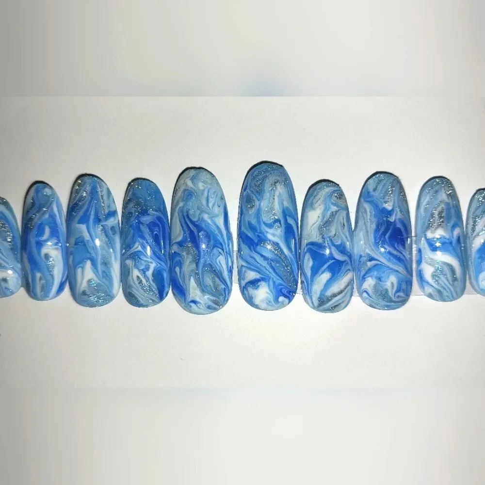 Hand crafted custom print 10pc short acrylic press on nails sz small
